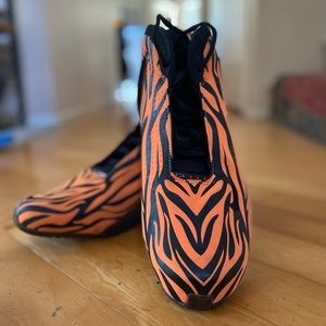 Nike ZoomAir Flight Bengal/Tiger stripe Sz 12